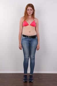 4. Download full pics of Daniela (21) from czechcasting.com