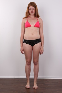 7. Download full pics of Daniela (21) from czechcasting.com