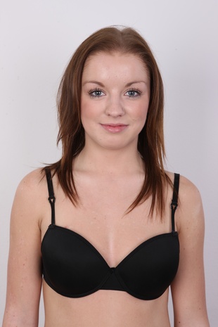 6. Download full pics of model Jarmila (20) from czechcasting.com