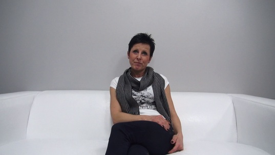 1. Download full pics of Renata (44) from czechcasting.com