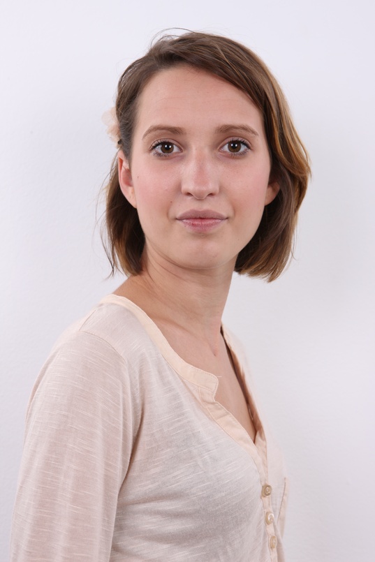 5. Download full pics of Barbora (23) from czechcasting.com