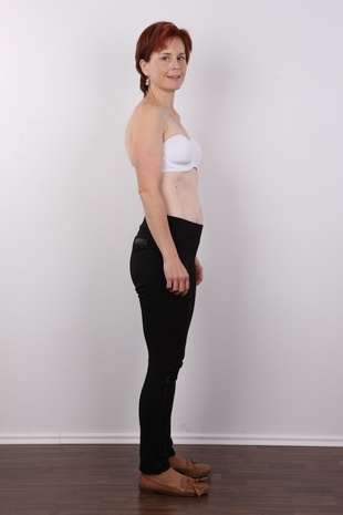 5. Download full pics of model CZECH CASTING - VERONIKA (2660) from czechcasting.com