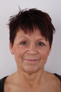 1. Download full pics of Libuse (67) from czechcasting.com