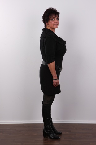 3. Download full pics of model Libuse (42) from czechcasting.com