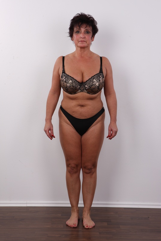 4. Download full pics of Libuse (42) from czechcasting.com
