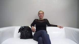 1. Download full pics of Lucka (22) from czechcasting.com