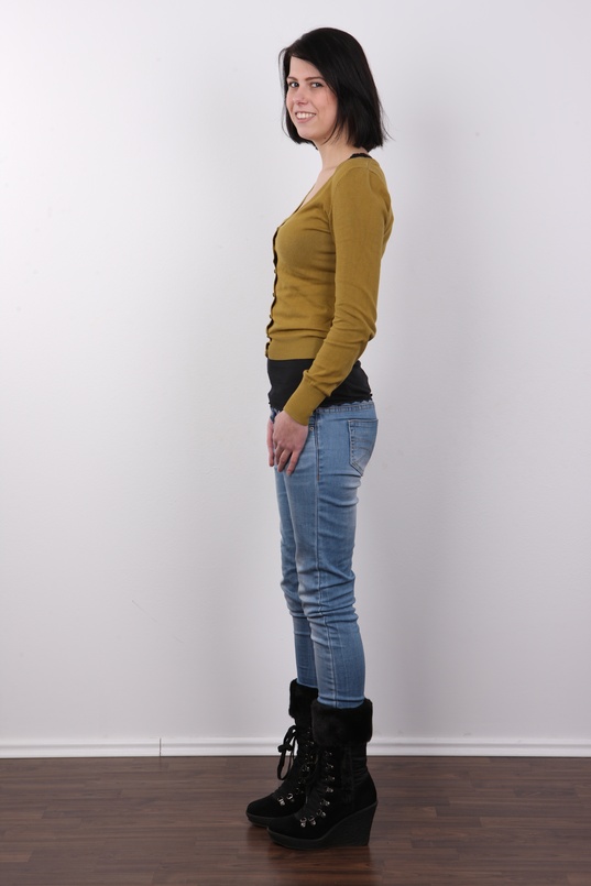 3. Download full pics of Lucka (21) from czechcasting.com