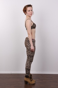 5. Download full pics of Klara (24) from czechcasting.com