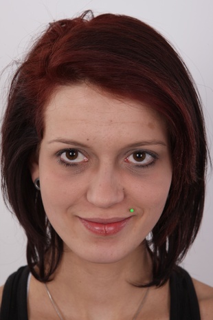 1. Download full pics of model Tereza (22) from czechcasting.com