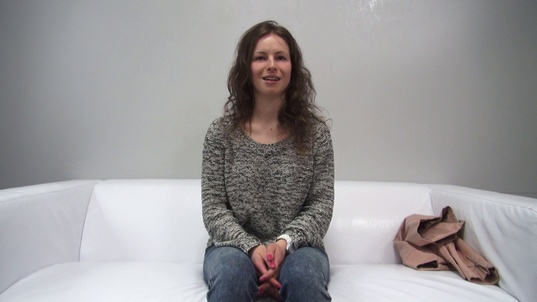 1. Download full pics of Sarka (21) from czechcasting.com