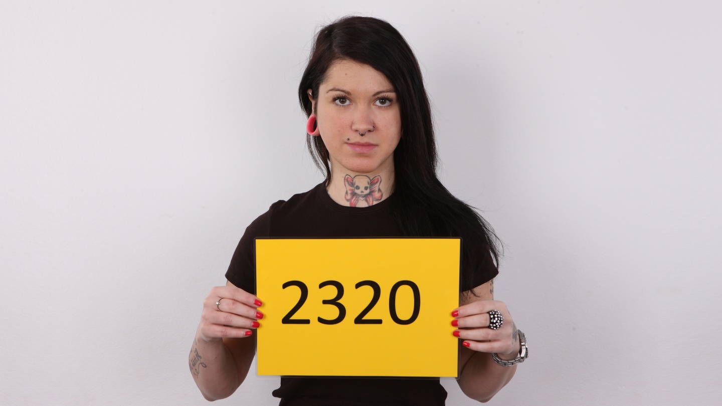 Adela (29)
