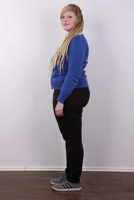 3. Download full pics of Katerina (23) from czechcasting.com