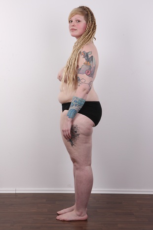 12. Download full pics of model Katerina (23) from czechcasting.com