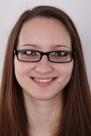 1. Download full pics of model Martina (21) from czechcasting.com