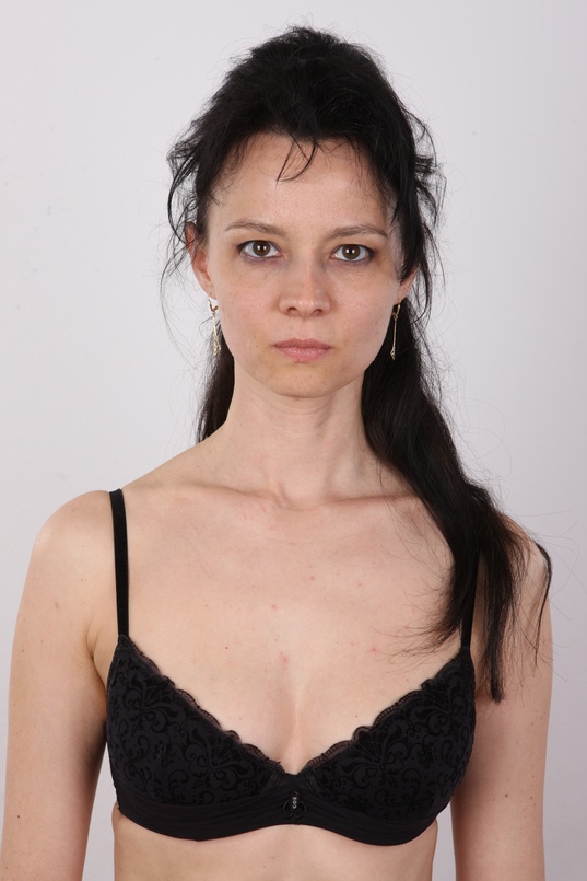 6. Download full pics of Dasa (38) from czechcasting.com