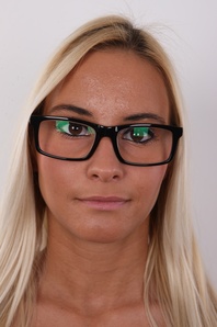 1. Download full pics of Misa (19) from czechcasting.com