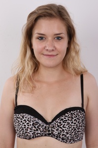 6. Download full pics of Andrea (19) from czechcasting.com