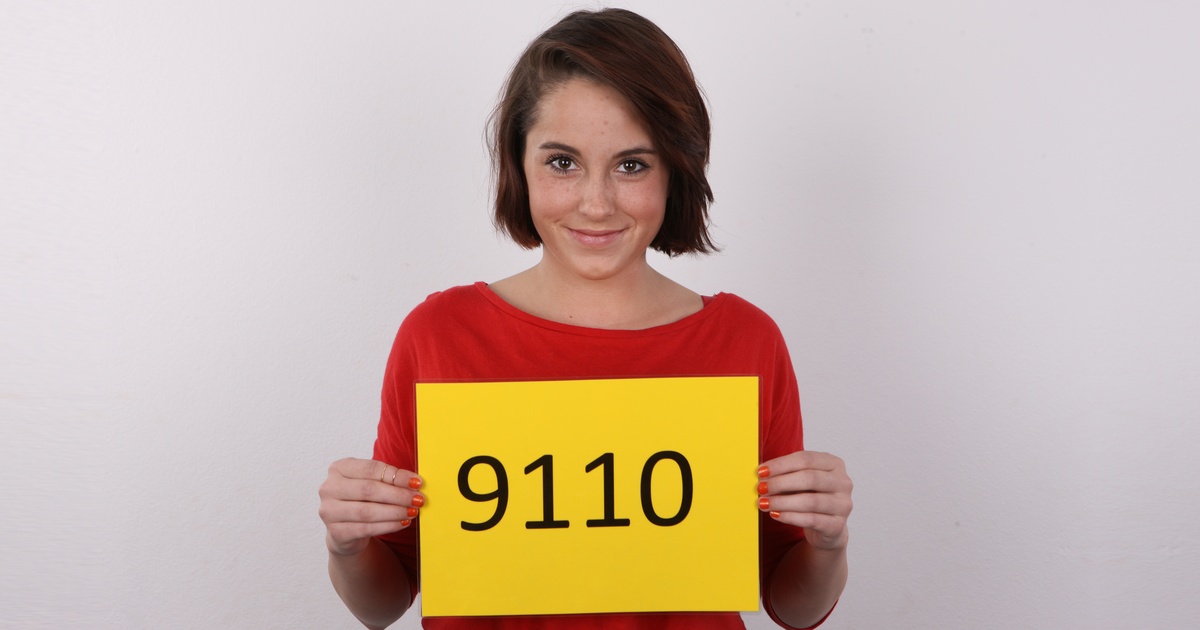 czech-casting-1393-lucie-21
