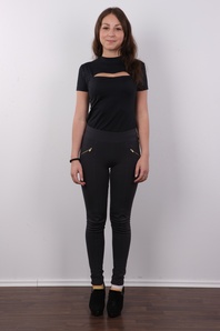 2. Download full pics of Eliska (21) from czechcasting.com