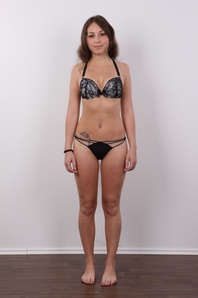 7. Download full pics of Eliska (21) from czechcasting.com
