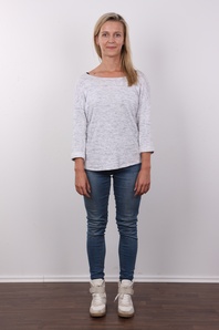 2. Download full pics of Lenka (26) from czechcasting.com