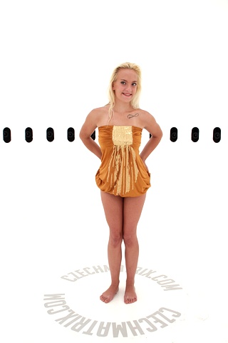 Czech Casting: Michaela (18) 360°