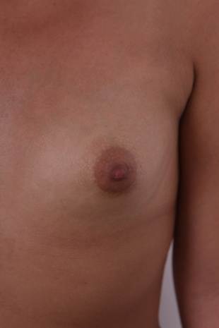 10. Download full pics of model Dominika (18) from czechcasting.com