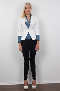 2. Download full pics of Nikola (18) from czechcasting.com