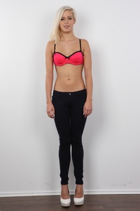 3. Download full pics of Nikola (18) from czechcasting.com