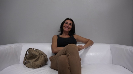 1. Download full pics of Pavla (41) from czechcasting.com