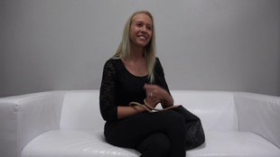 1. Download full pics of Dominika (20) from czechcasting.com