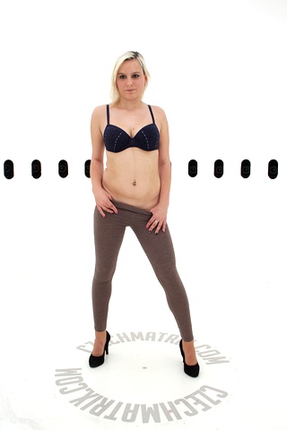 Czech Casting: Kristyna (21) 360°