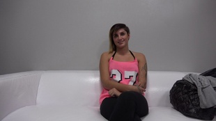 1. Download full pics of Veronika (21) from czechcasting.com