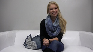 1. Download full pics of Misa (26) from czechcasting.com