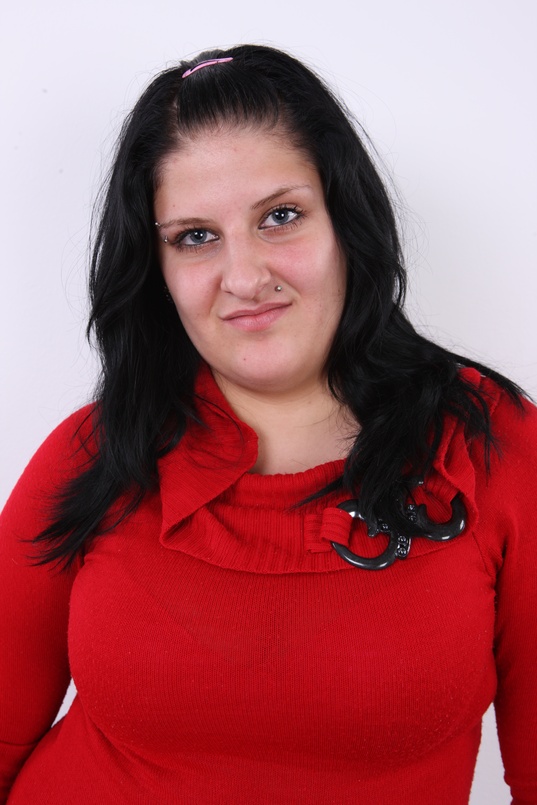 3. Download full pics of Nikola (18) from czechcasting.com