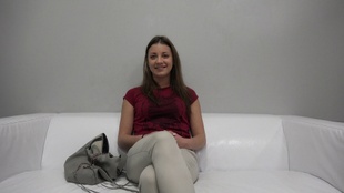 1. Download full pics of Veronika (21) from czechcasting.com