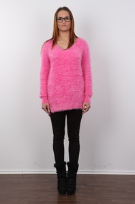 2. Download full pics of Barbara (24) from czechcasting.com