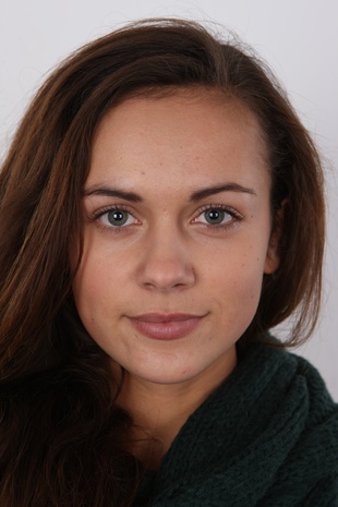 1. Download full pics of model Sabina (22) from czechcasting.com