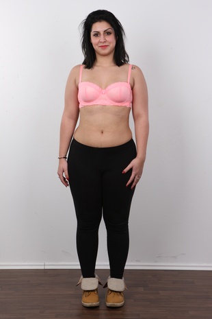 4. Download full pics of model Marcela (18) from czechcasting.com