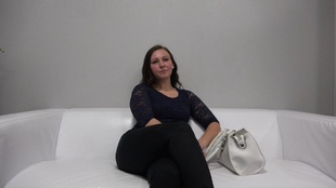 1. Download full pics of Andrea (24) from czechcasting.com