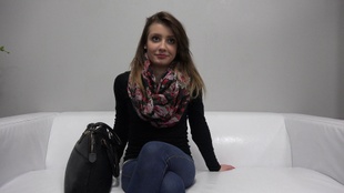 1. Download full pics of Denisa (19) from czechcasting.com