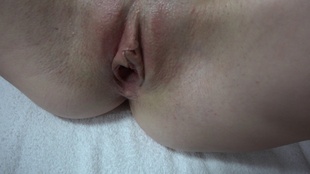 7. Download full pics of Jana (30) from czechcasting.com