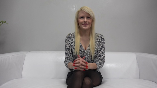 1. Download full pics of Marketa (27) from czechcasting.com