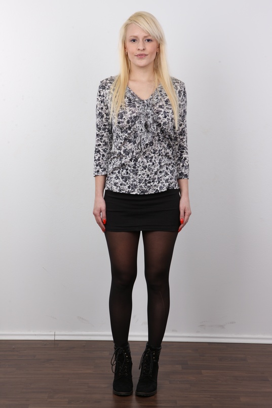 2. Download full pics of Marketa (27) from czechcasting.com