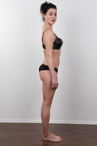 8. Download full pics of Monika (28) from czechcasting.com