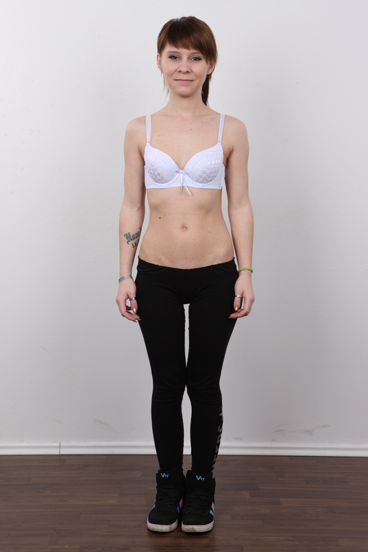 4. Download full pics of Kristyna (21) from czechcasting.com