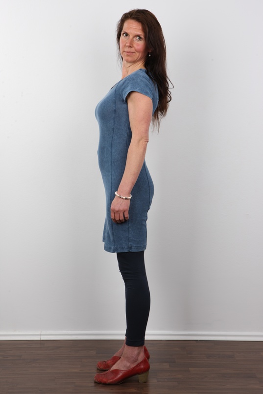 3. Download full pics of Katka (37) from czechcasting.com