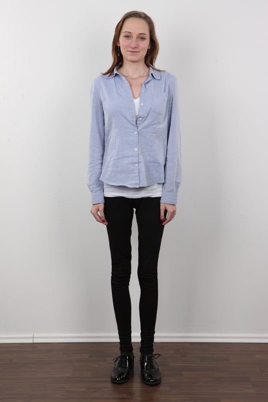 2. Download full pics of Nikola (20) from czechcasting.com