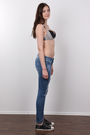 5. Download full pics of model Lucie (22) from czechcasting.com