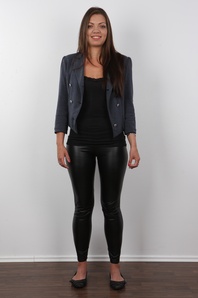 2. Download full pics of Barbora (24) from czechcasting.com